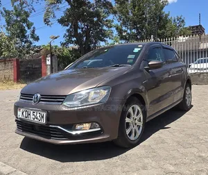 Volkswagen Polo 2015 Beige