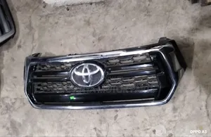 Toyota Hilux Revo Grille Model 2012, Ex Japan