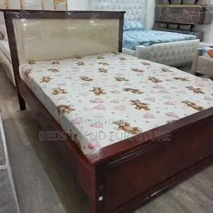 Elegant Wooden 5x6 Bed Bed