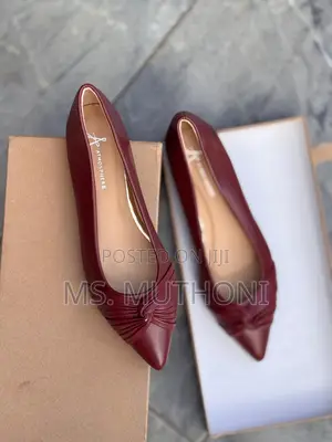 Ladies Pointy Doll Shoes Size 37-42
