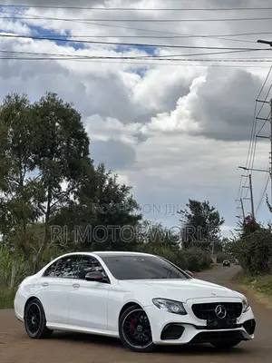 Mercedes-Benz E200 2016 White