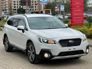 Subaru Outback 2.5i Limited AWD 2019 White