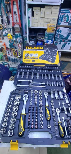 Tolsen 175-Piece Socket Set (Model 15146)