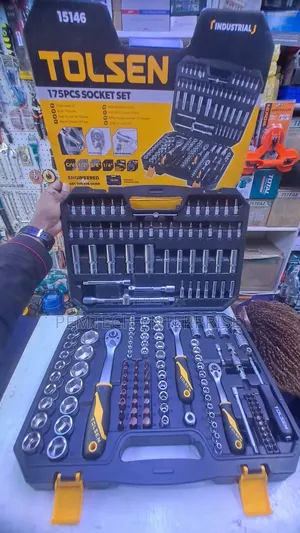 Tolsen 175-Piece Socket Set (Model 15146)