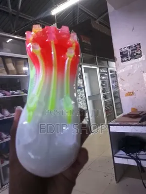 Laceless Football Boots F50