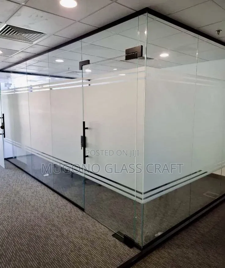Frameless Glass Office Partitioning