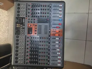 Professional Megatron Powered Mixer 12 Channel