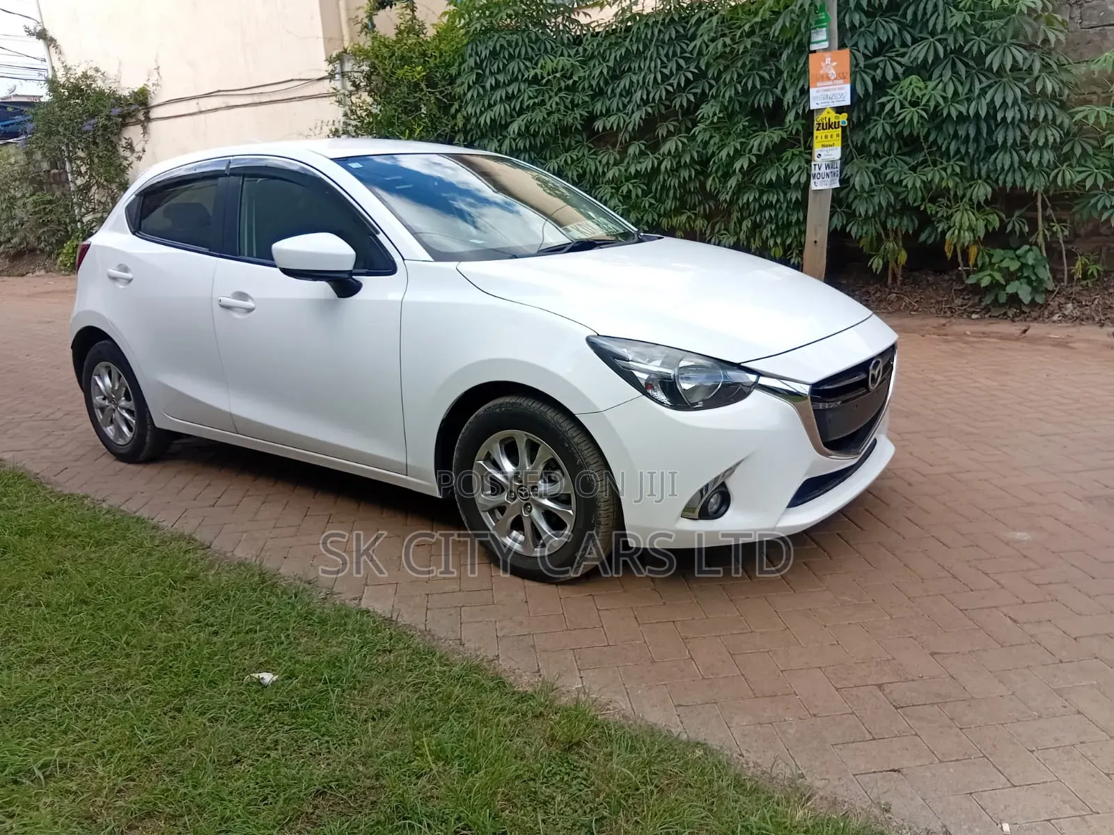 Mazda Demio 2019 White