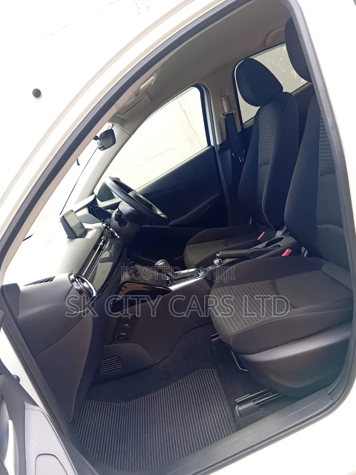 Mazda Demio 2019 White
