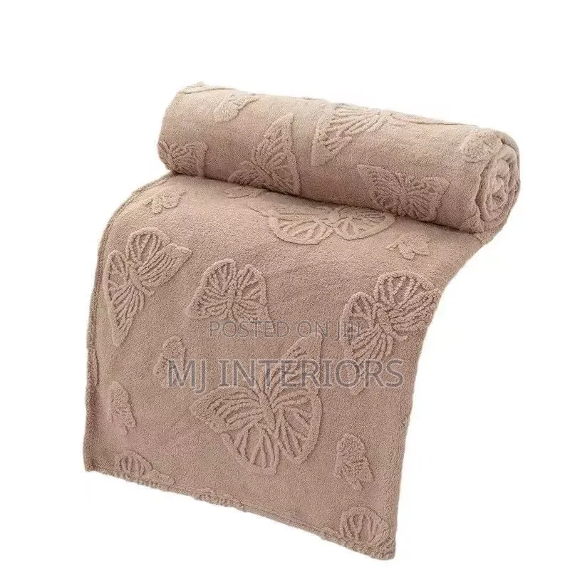 Jumbo Size Flowered Fleece Blanket