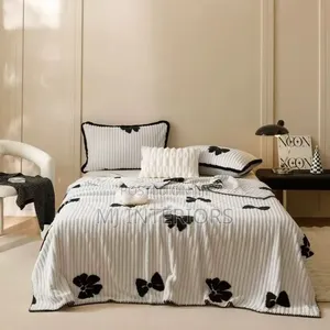 Executive Flowered Fleece Blankets