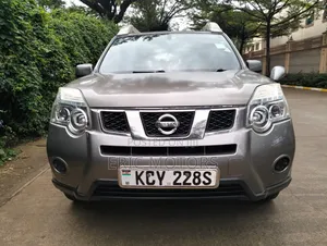Nissan X-Trail 2012 Gray