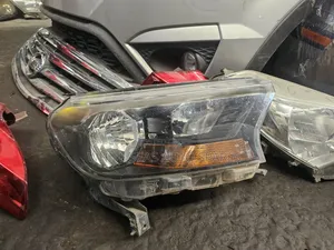 Ford Ranger 2015 Headlight