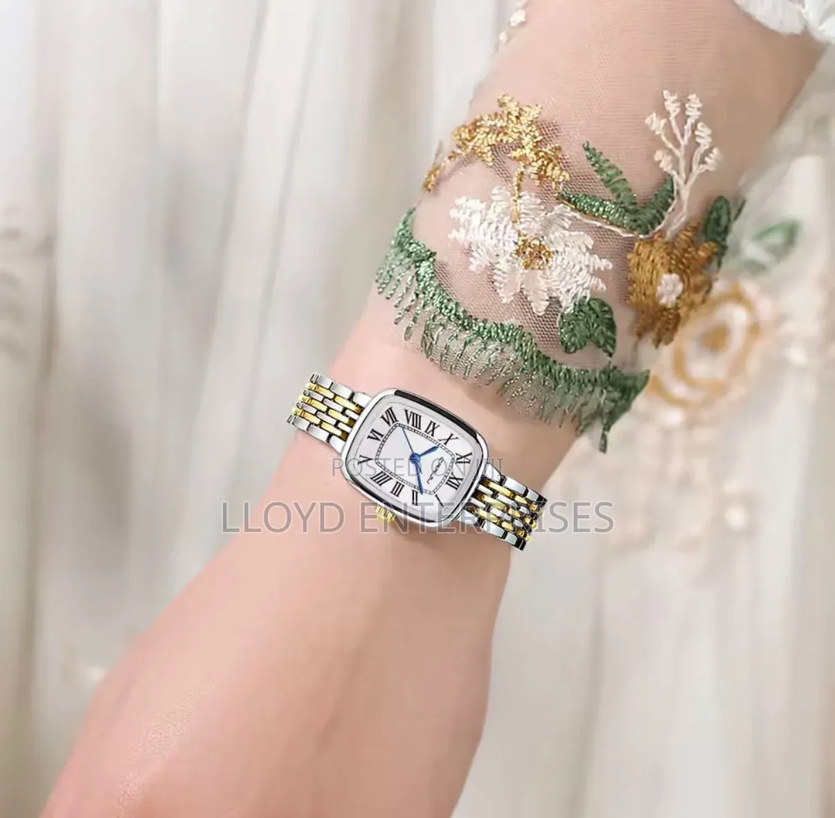 Crrju Lady Watch