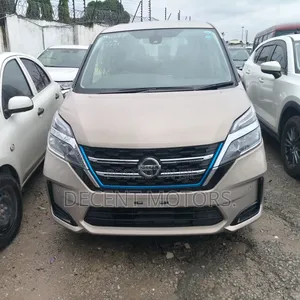 Nissan Serena 2019 Ivory