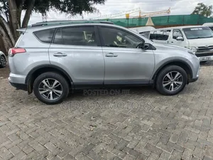 Toyota RAV4 2019 Silver