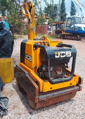Roller Compactor For Hire