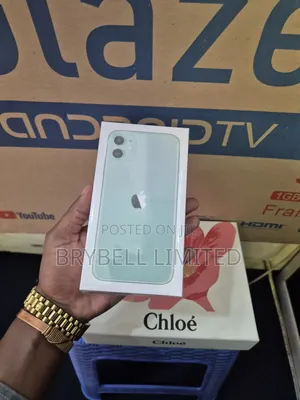 New Apple iPhone 11 128 GB Green