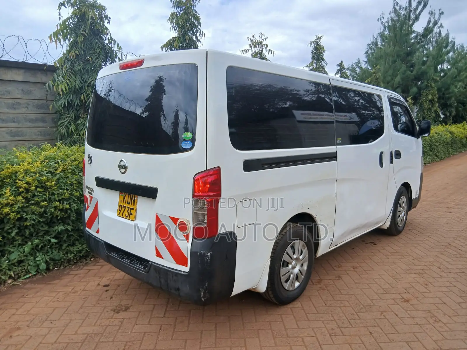 Nissan Caravan (Urvan) 2016 White