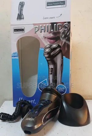 Wet and Dry Philips Smoother Shaver