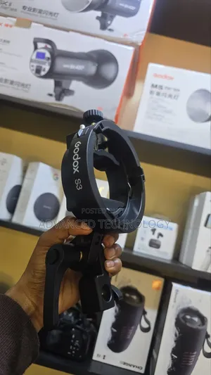 Godox S3 Bowens Mount Speedlite Bracket