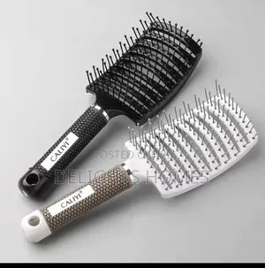 Curved Vented Detangling Comb_ca