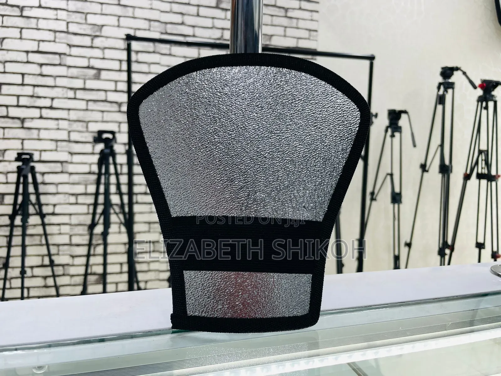 Two Sided Bounce Flash Diffuser Reflector (Silver/White)