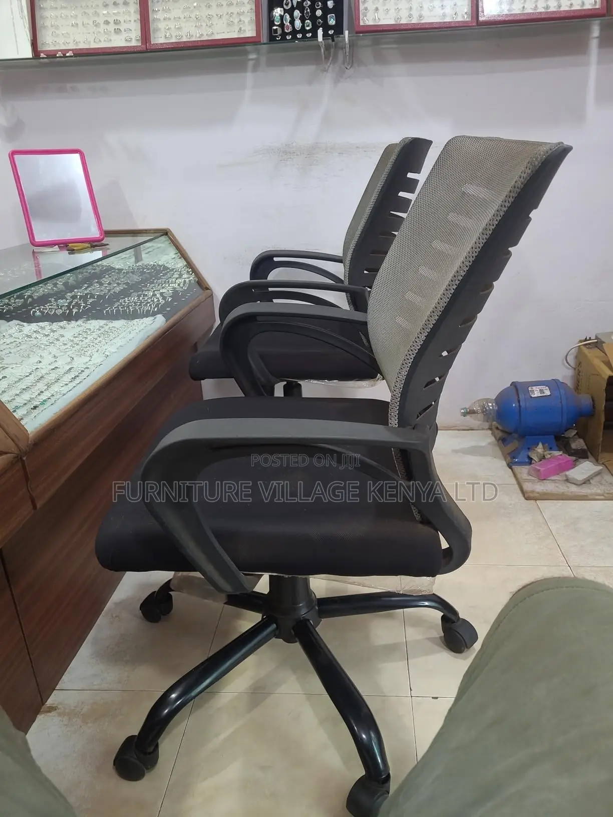 Strong Mesh Office Chair.
