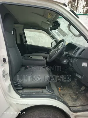 Toyota Grand HiAce 2019 White
