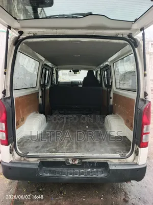 Toyota Grand HiAce 2019 White