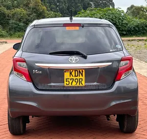 Toyota Vitz 2016 Gray