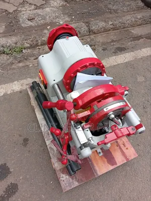 Pipe Threader Machine