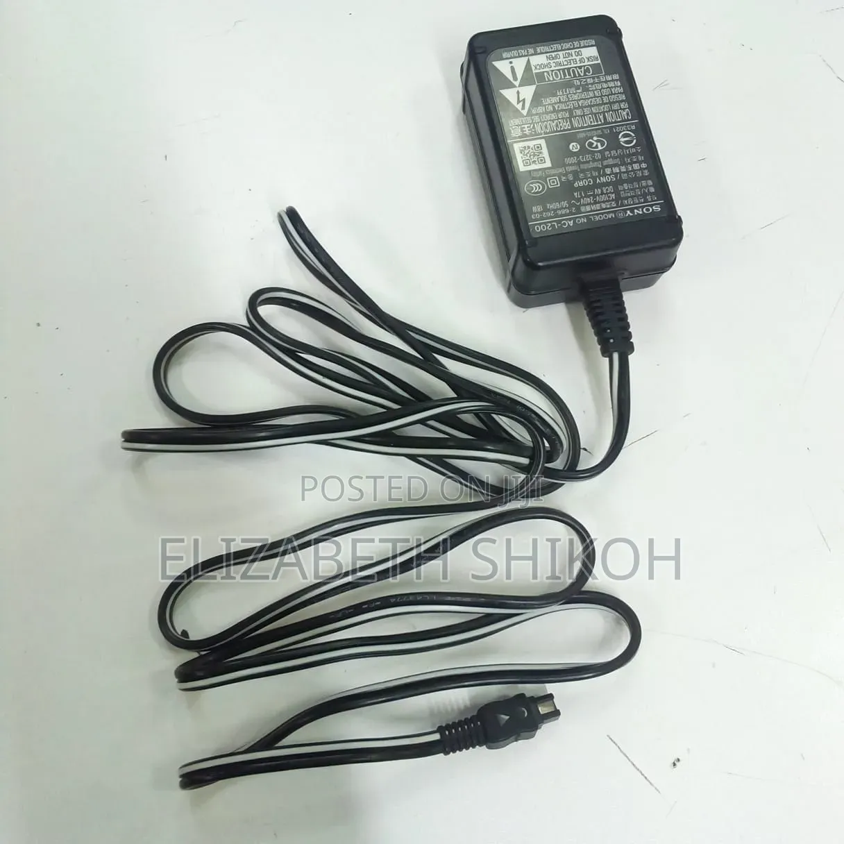 Sony L-200 Adapter