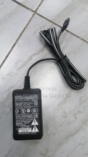 Sony L-200 Adapter