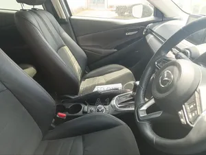 Mazda Demio 2018 Silver