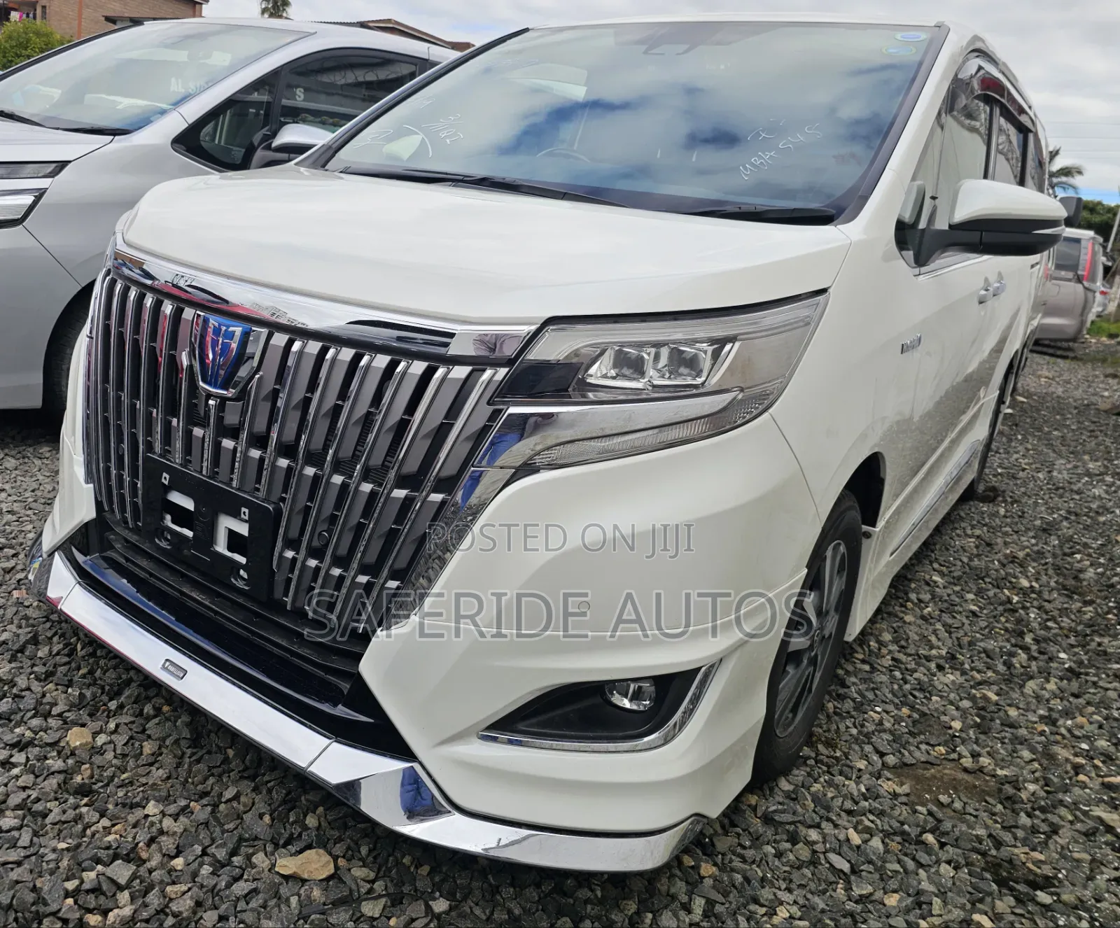 Toyota Esquire 2019 White