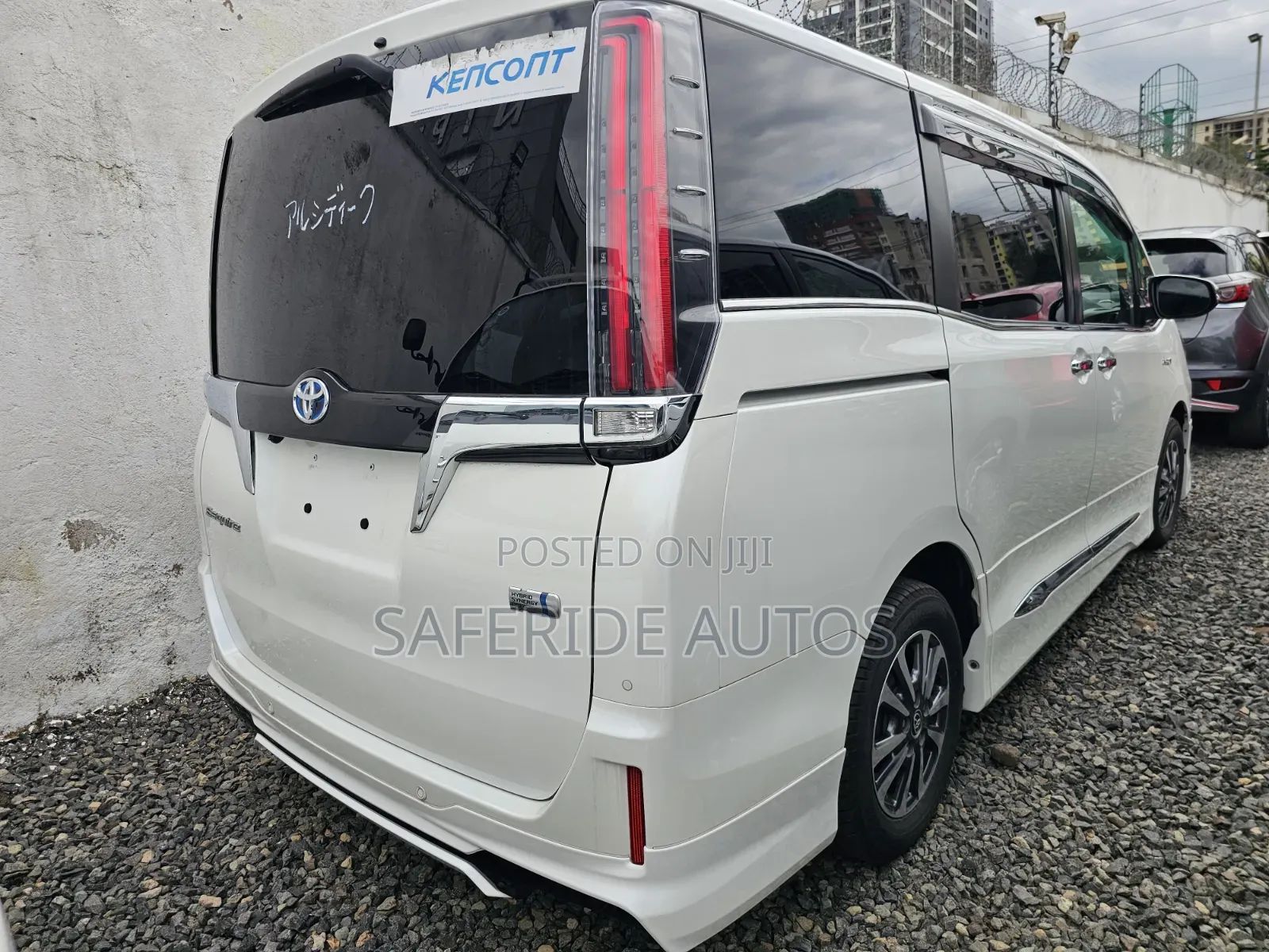 Toyota Esquire 2019 White