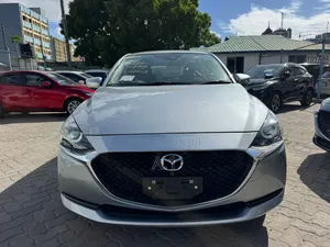 Mazda 2 2019 Silver