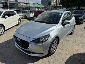 Mazda 2 2019 Silver