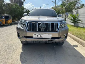 Toyota Land Cruiser Prado 2.7 2018 Gray