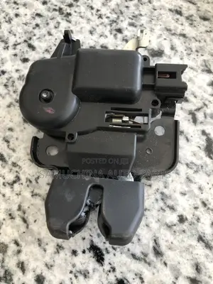 Boot Lock Nissan Sylphy 2006