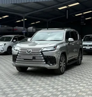 Lexus LX 500d 2022 Gray