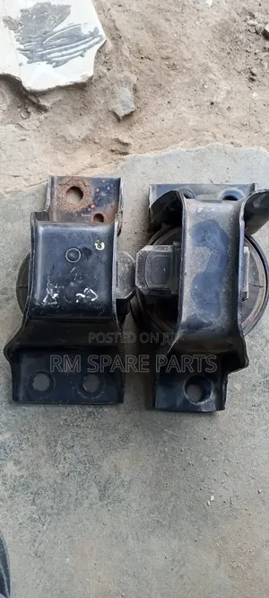 Engine Mountain Nissan Tiida