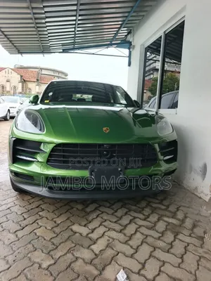 Porsche Macan Base 2020 Green