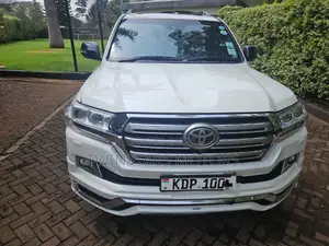 Toyota Land Cruiser 4.6 V8 ZX 2016 White
