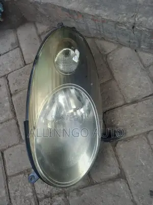 Nissan March 2005 Headlight