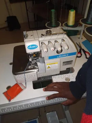 Overlock Juki 4 Threads Sewing Machine