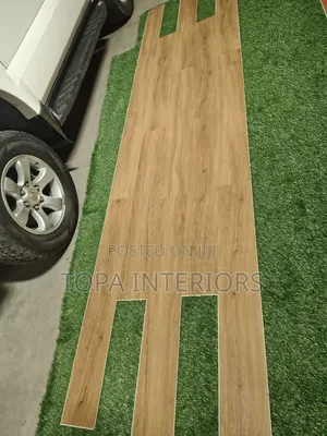 Real Wood Effect Waterproof Interlocking SPC Flooring Carpets