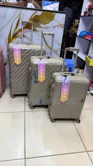 Xl Suze 30 Rubber Unbreakable Suitcases75cm,69cm,59 Set 8500 Full Set