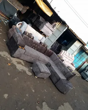 L Shape Dark Chocolate +Footrest